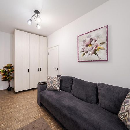 Demar Apart Violet Lviv Dış mekan fotoğraf