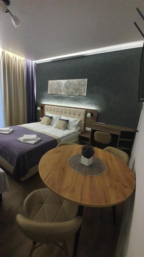 Demar Apart Violet Lviv Dış mekan fotoğraf