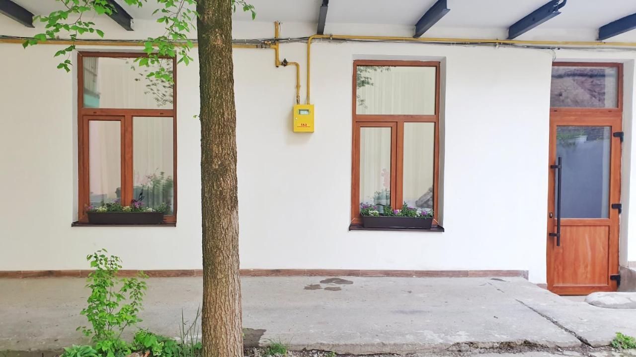Demar Apart Violet Lviv Dış mekan fotoğraf